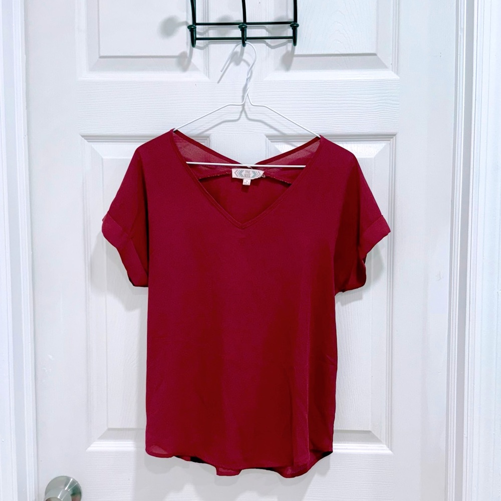 🍓 Pink Rose V-Neck Blouse – Size S